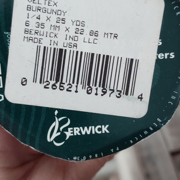 LARGE Bundle Burgundy Velvet Ribbon & Bows - Picture 11 of 12